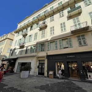 Property in Carre d'Argent