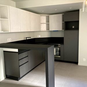 Property in Carre d'Argent