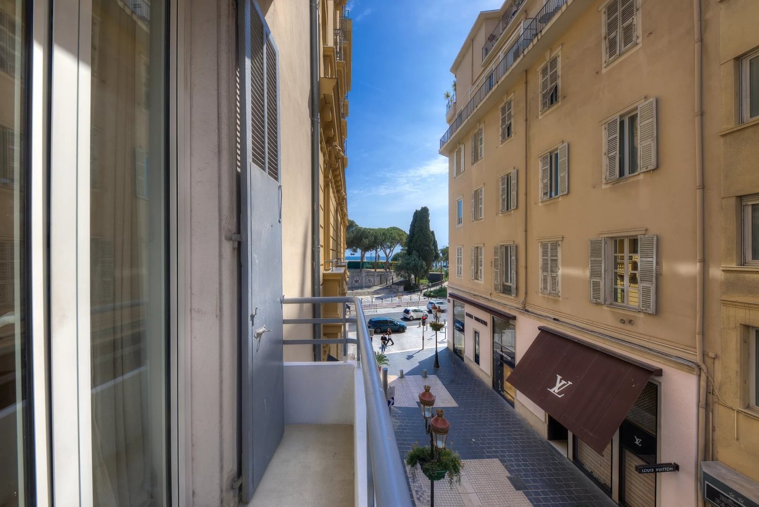 Property photo in Carre d'Argent