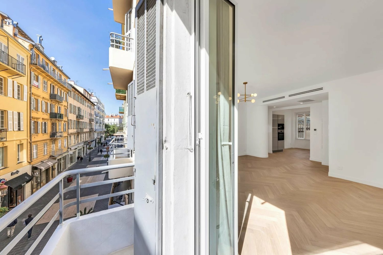 Property photo in Carre d'Argent