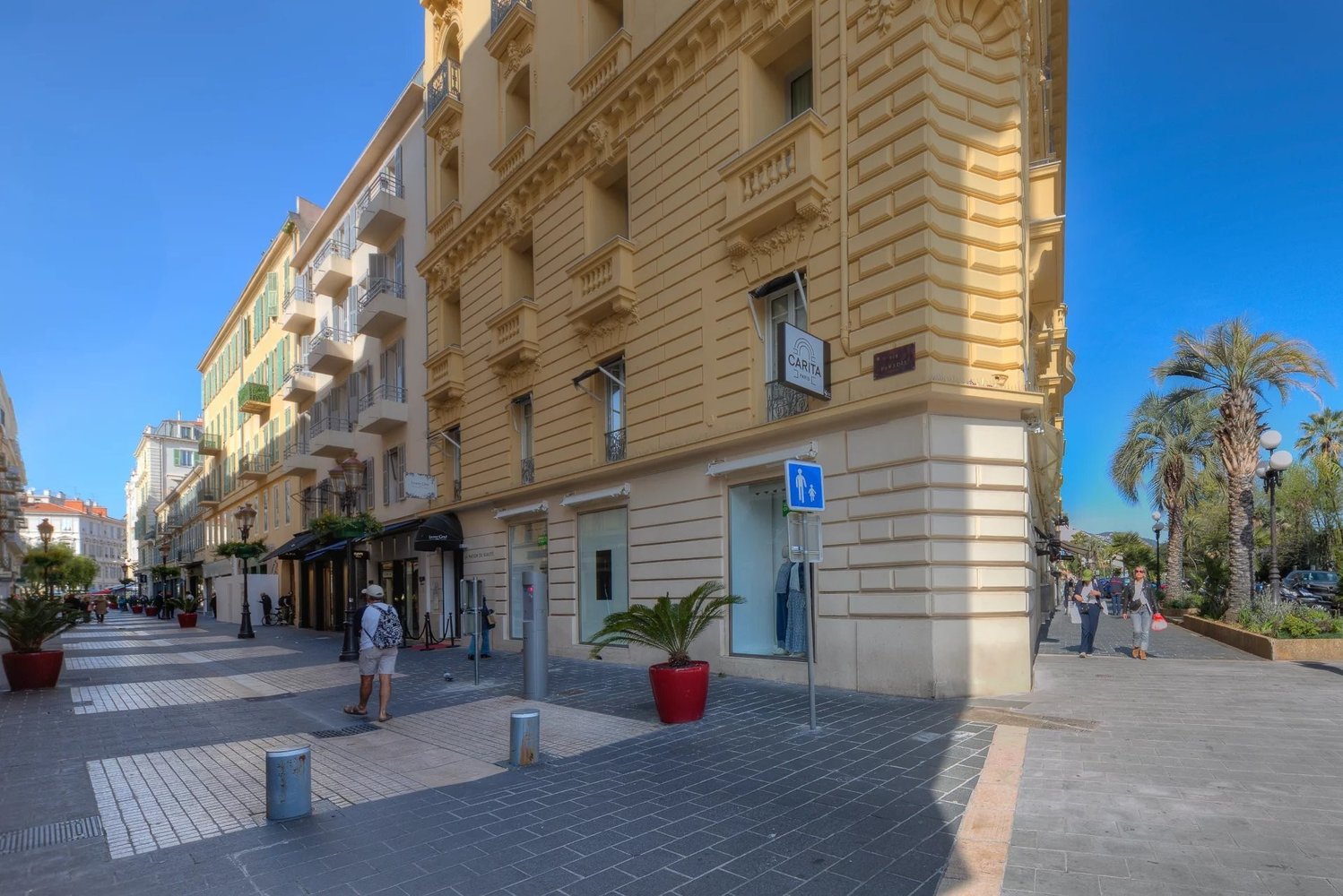 Property photo in Carre d'Argent