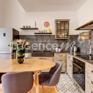 Property in Carre d'Argent