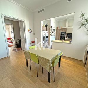 Property in Carre d'Argent