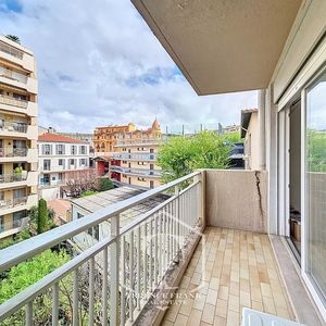 Property in Carre d'Argent