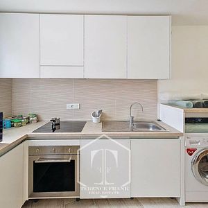 Property in Carre d'Argent