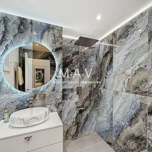 Property in Carre d'Argent