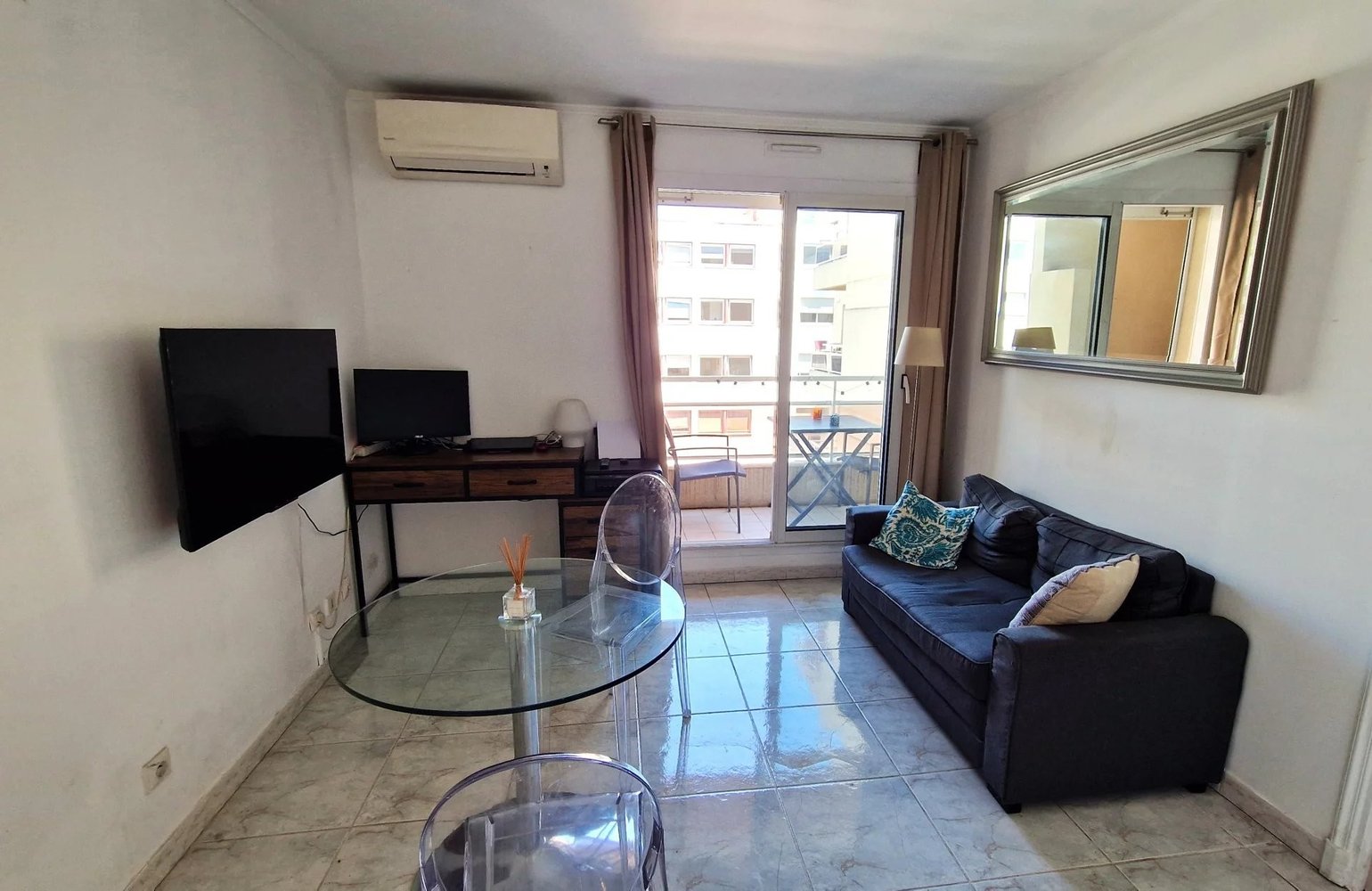 Property photo in Carre d'Argent