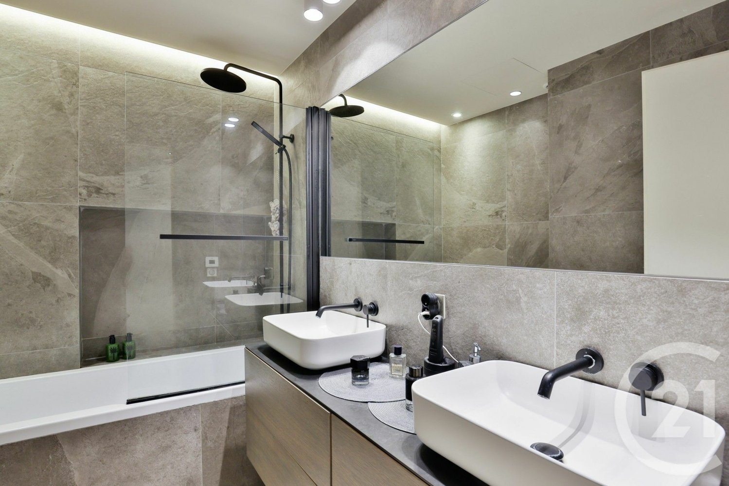 Property photo in Carre d'Argent