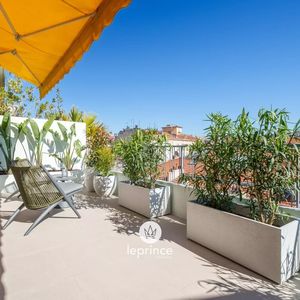 Property in Carre d'Argent