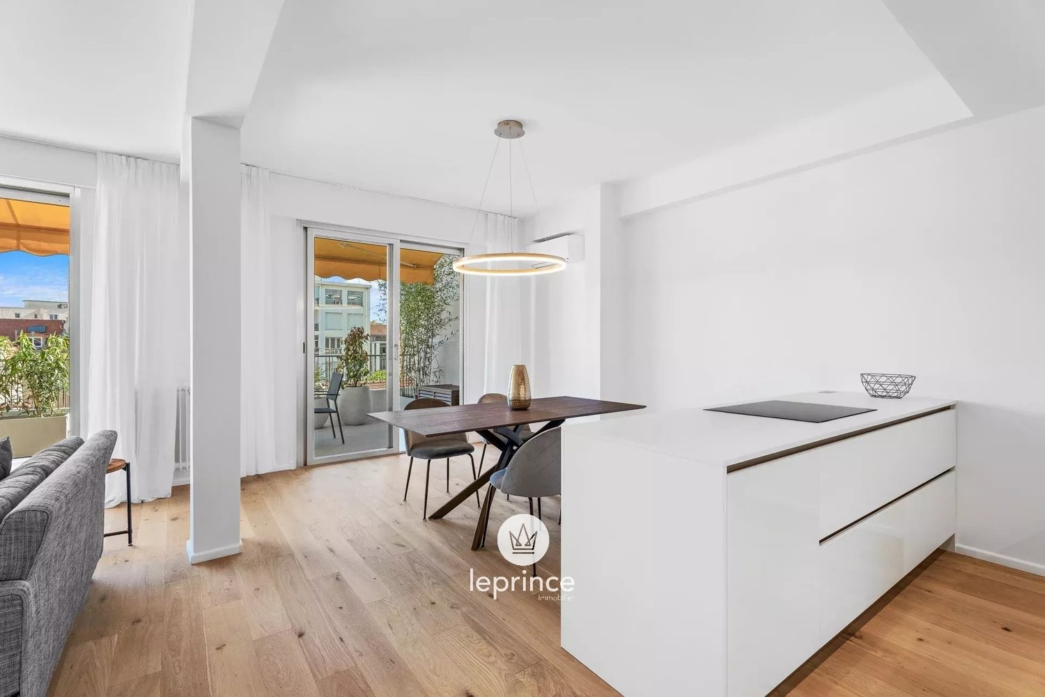 Property photo in Carre d'Argent