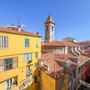 Property in Carre d'Argent