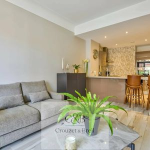 Property in Carre d'Argent