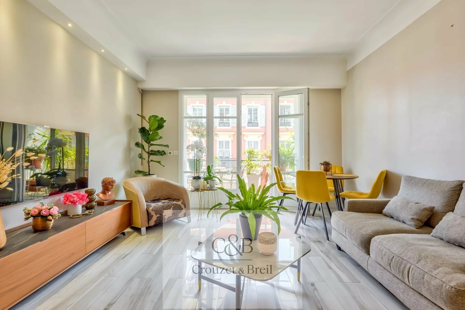 Property photo in Carre d'Argent