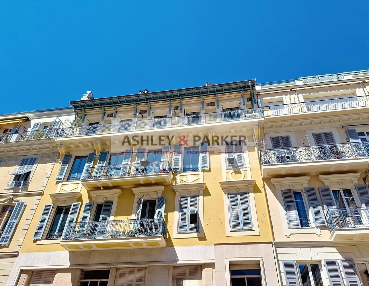 Property photo in Carre d'Argent