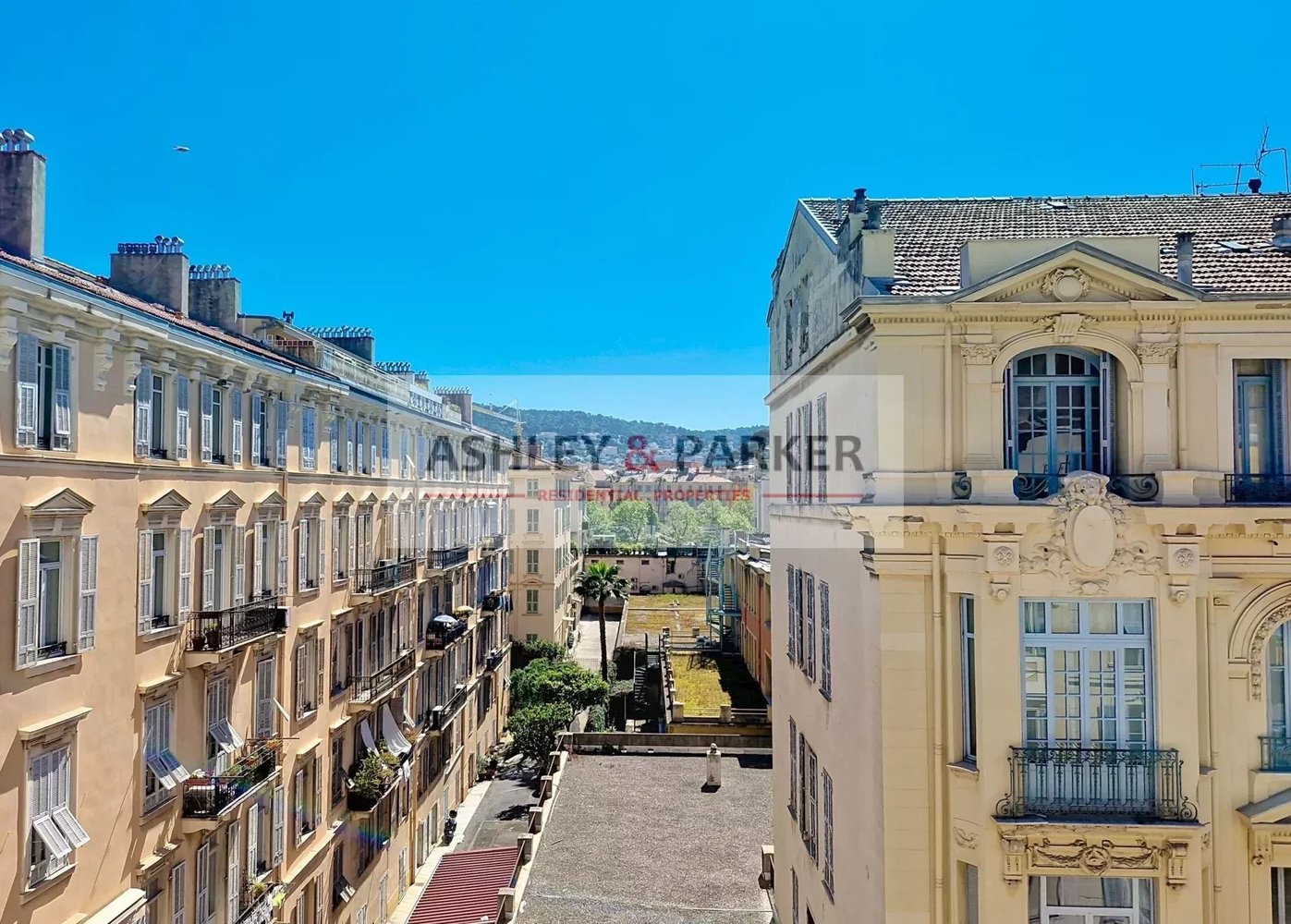Property photo in Carre d'Argent