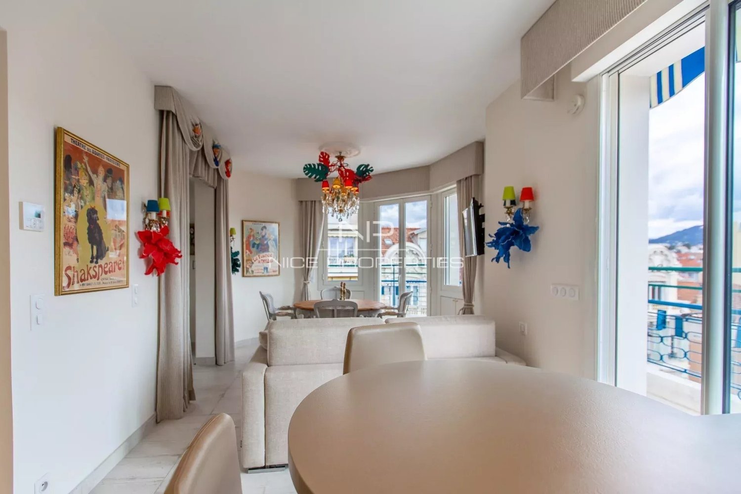 Property photo in Carre d'Or