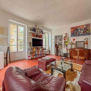 Property in Carre d'Or