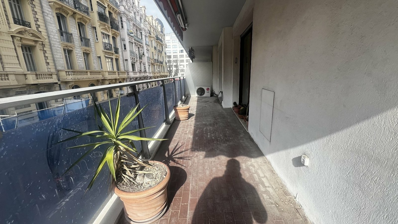 Property photo in Carre d'Or