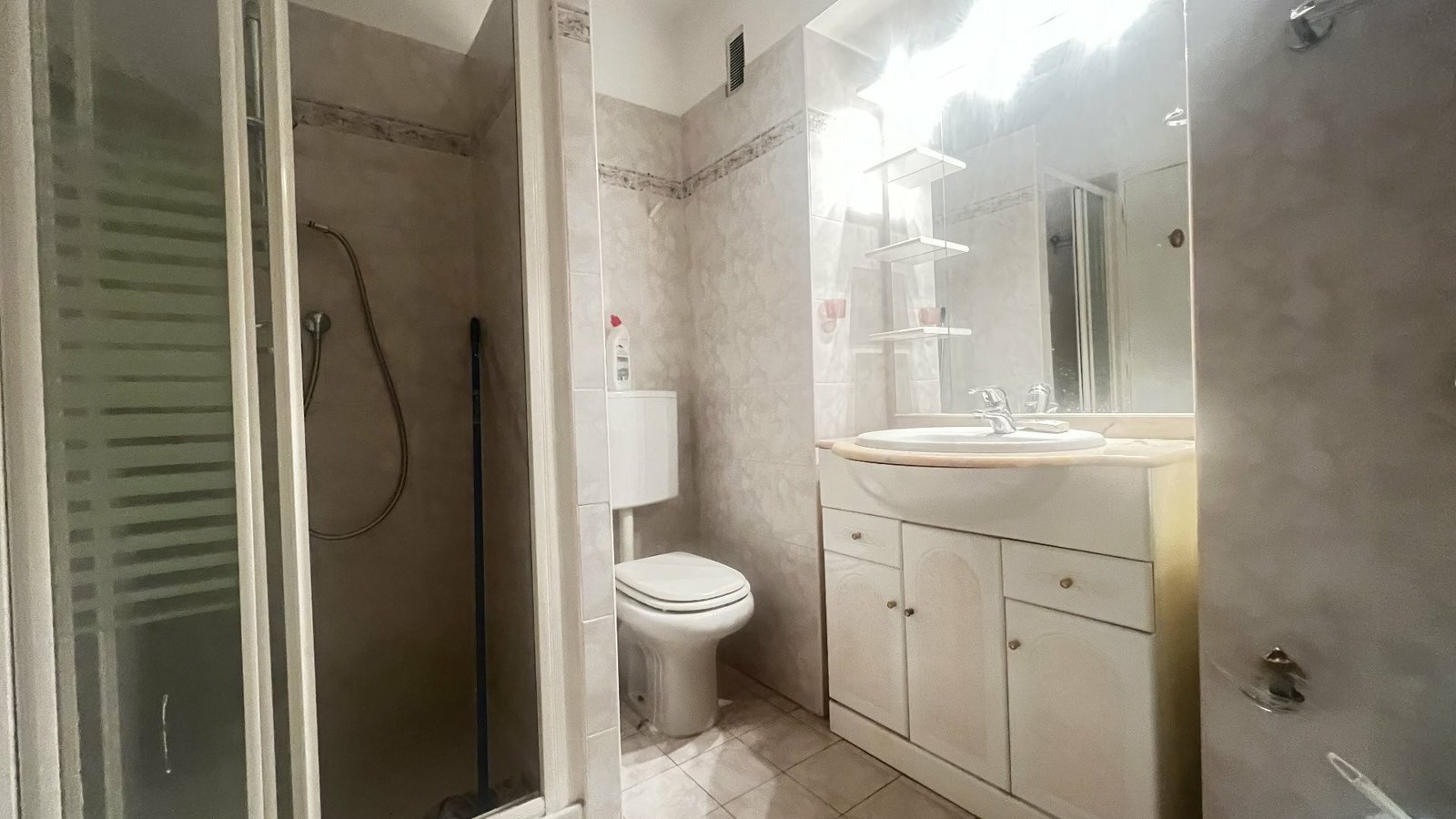 Property photo in Carre d'Or