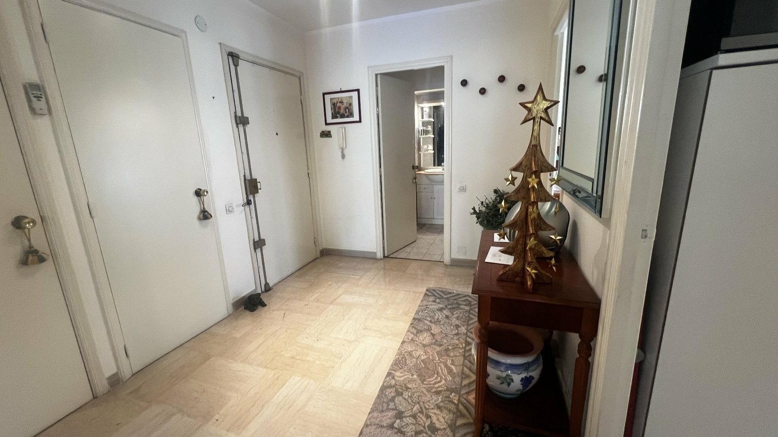 Property photo in Carre d'Or