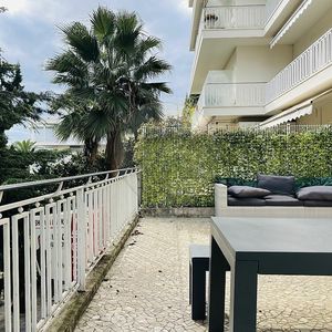 Property in Carre d'Or