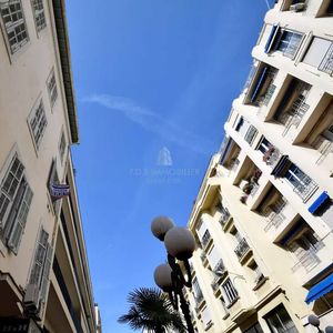 Property in Carre d'Or