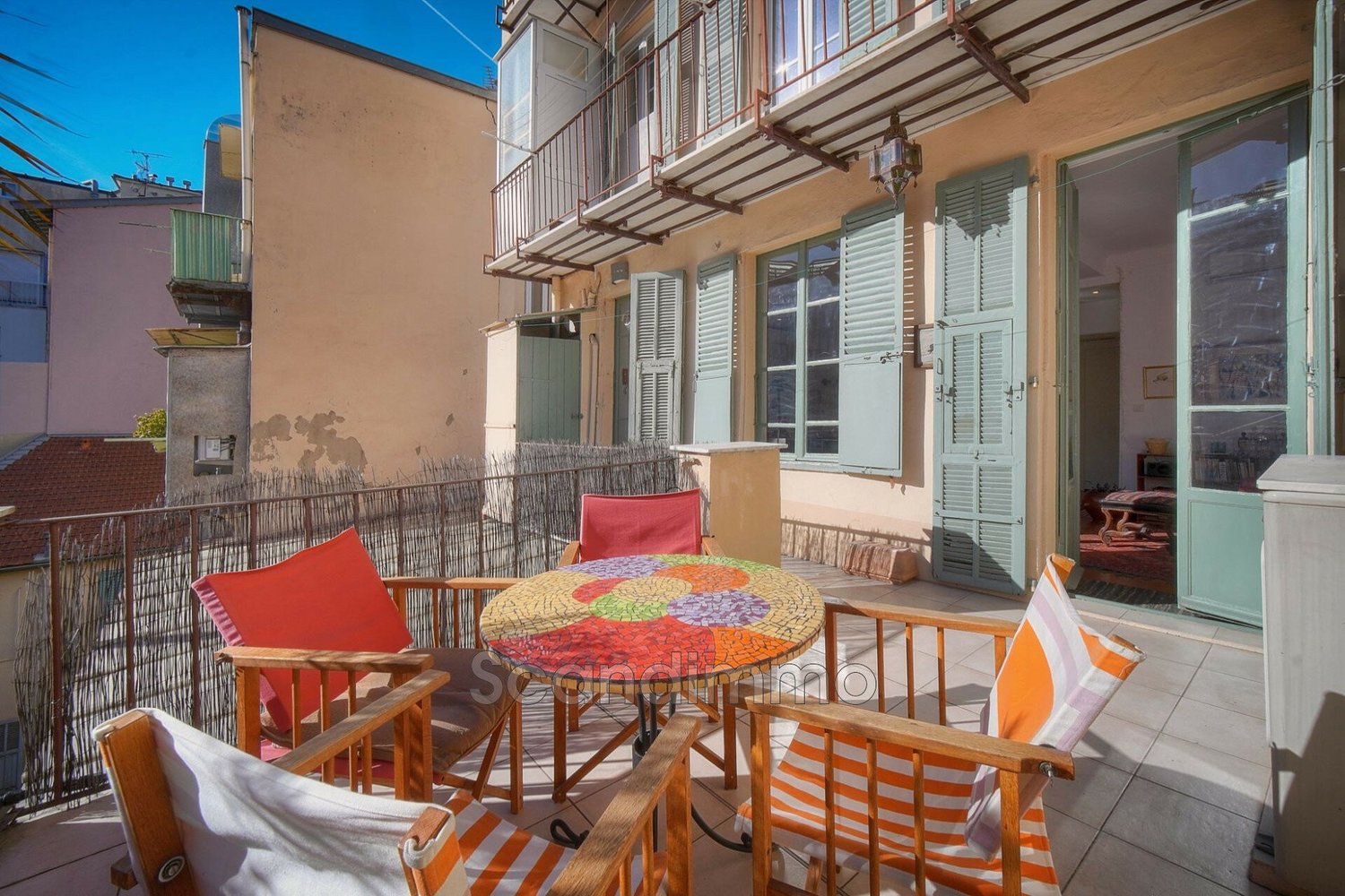 Property photo in Carre d'Or