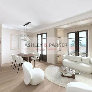 Property in Carre d'Or