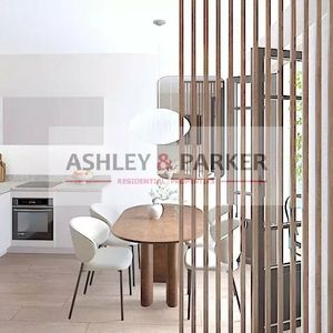 Property in Carre d'Or