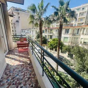 Property in Carre d'Or