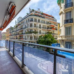 Property in Carre d'Or