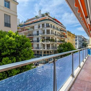 Property in Carre d'Or