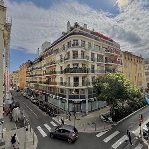 Property in Carre d'Or