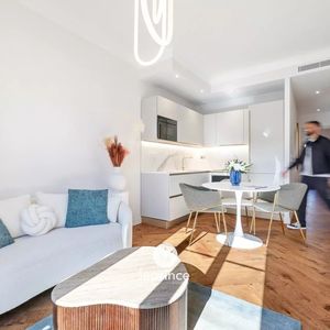 Property in Carre d'Or