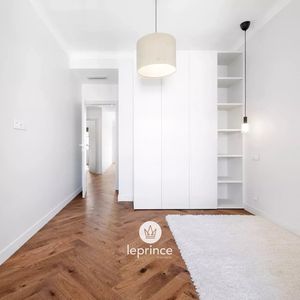 Property in Carre d'Or