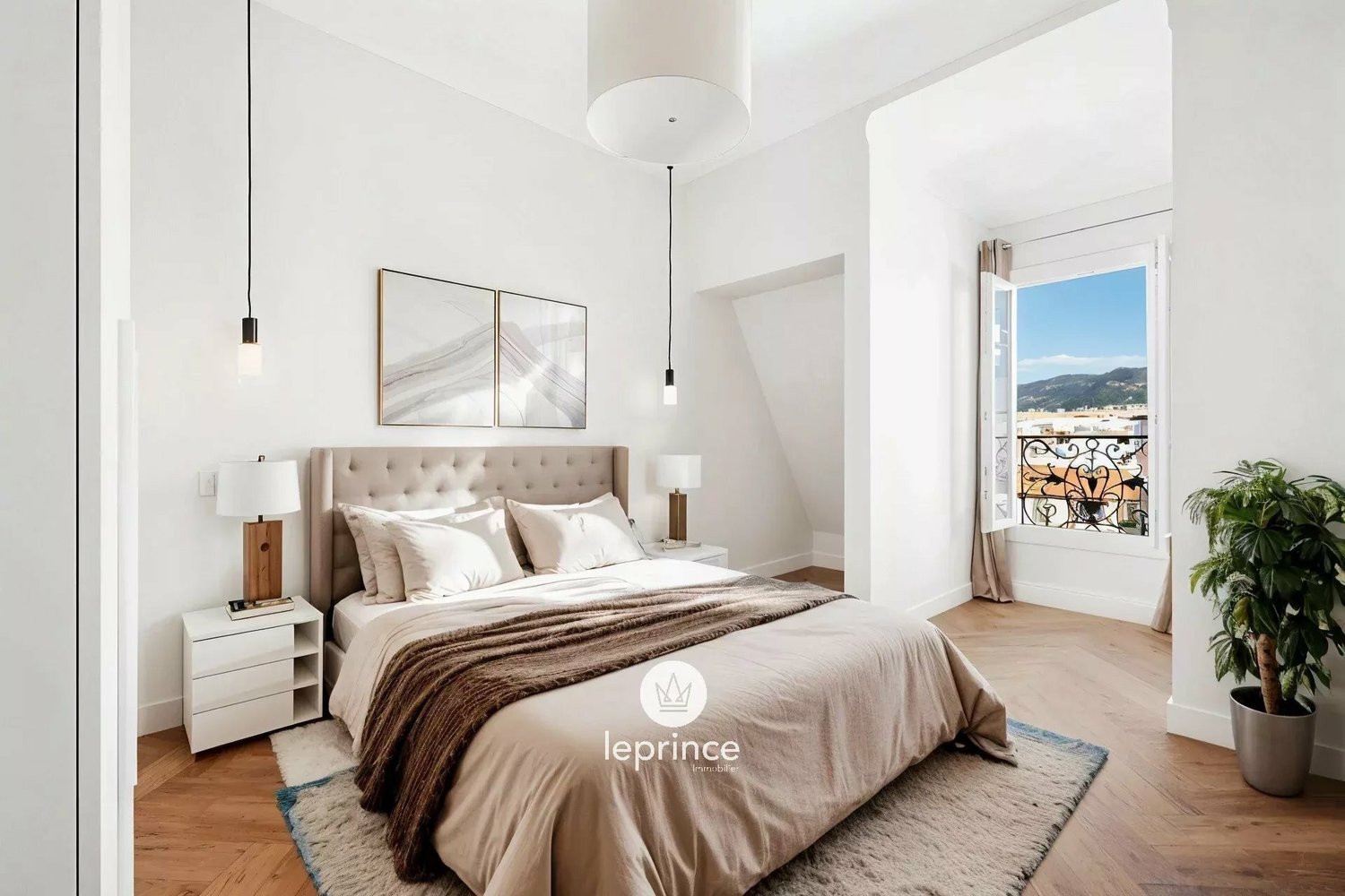 Property photo in Carre d'Or