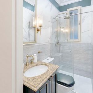 Property in Carre d'Or