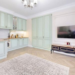 Property in Carre d'Or