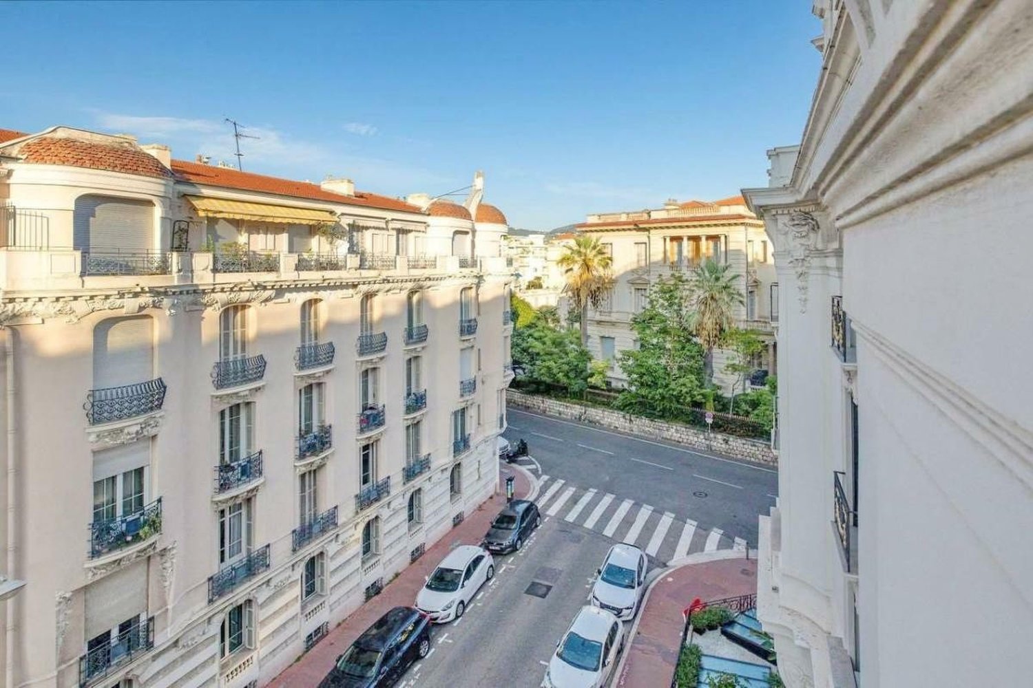 Property photo in Carre d'Or