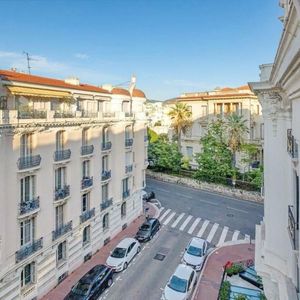 Property in Carre d'Or