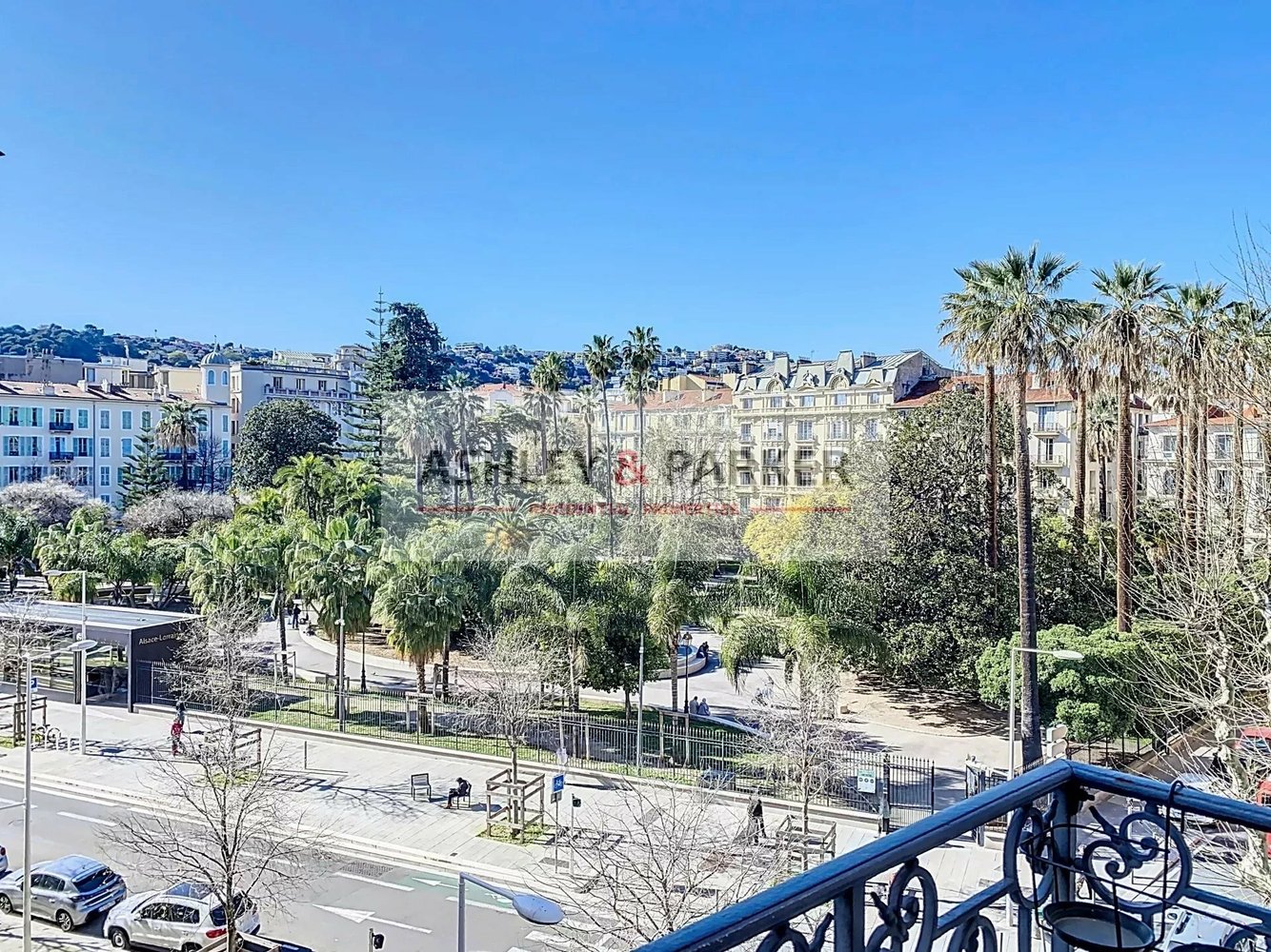 Property photo in Carre d'Or