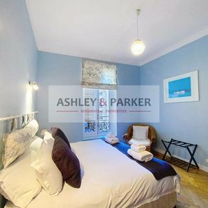 Property in Carre d'Or