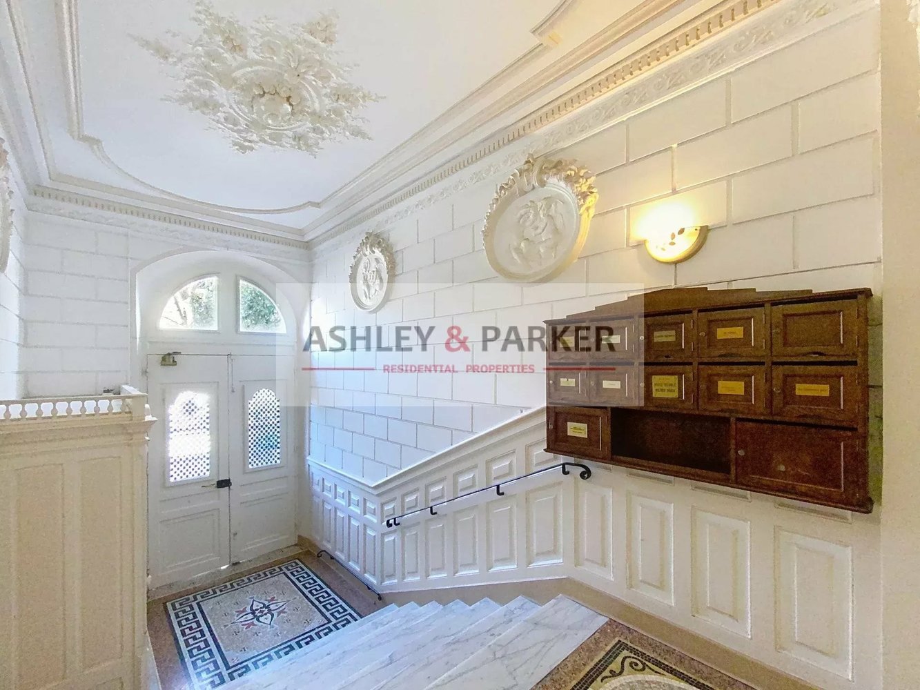 Property photo in Carre d'Or