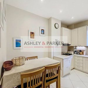 Property in Carre d'Or