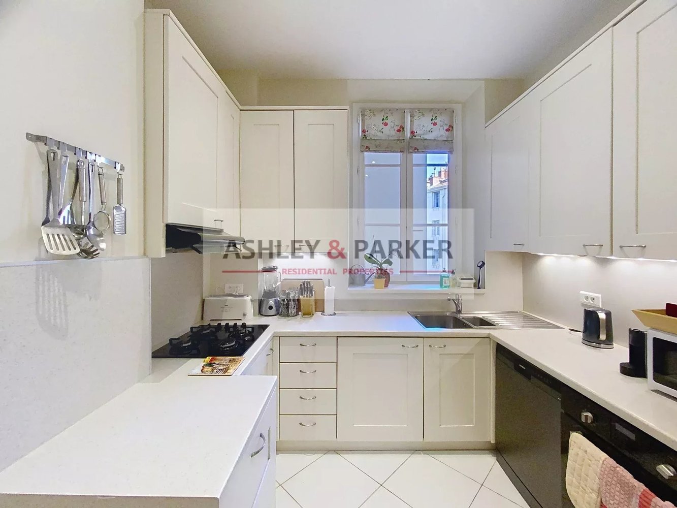 Property photo in Carre d'Or