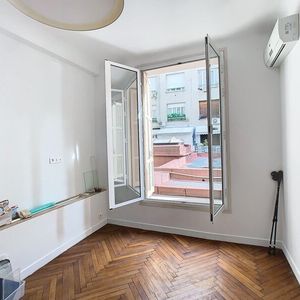 Property in Carre d'Or