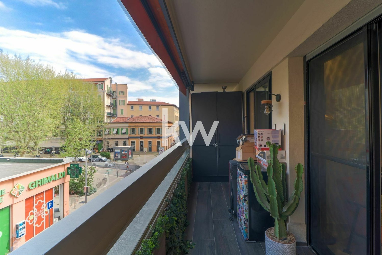 Property photo in Carre d'Or