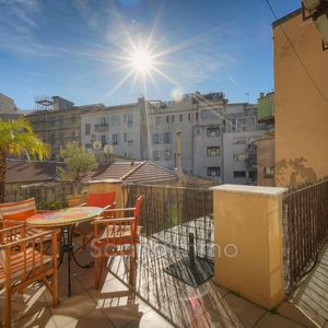 Property in Carre d'Or