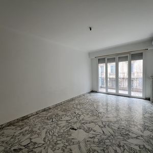 Property in Carre d'Or