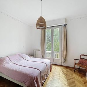 Property in Carre d'Or